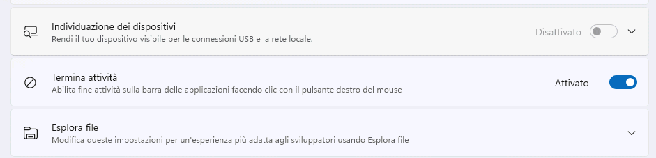 Termina attività nella barra delle applicazioni di Windows 11