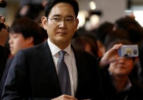Arrestato il numero uno di Samsung: avrebbe versato 40 milioni in tangenti