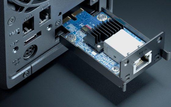 NAS Synology DiskStation DS723+, dispositivo di archiviazione capiente e compatto