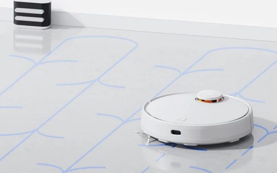 Xiaomi: aspirapolvere lavapavimenti smart Mi Robot 3C e auricolari Bluetooth Mibro Earbuds 2 in super offerta
