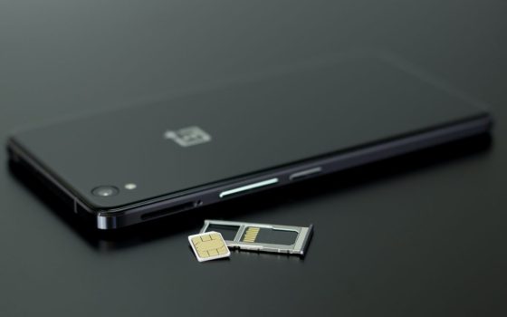 Attivazione SIM con l'identità digitale SPID: come funziona Attivazione SIM con l'identità digitale SPID: come funziona