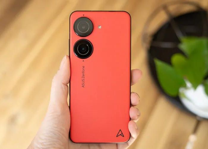 ASUS ZenFone 10 compattezza 