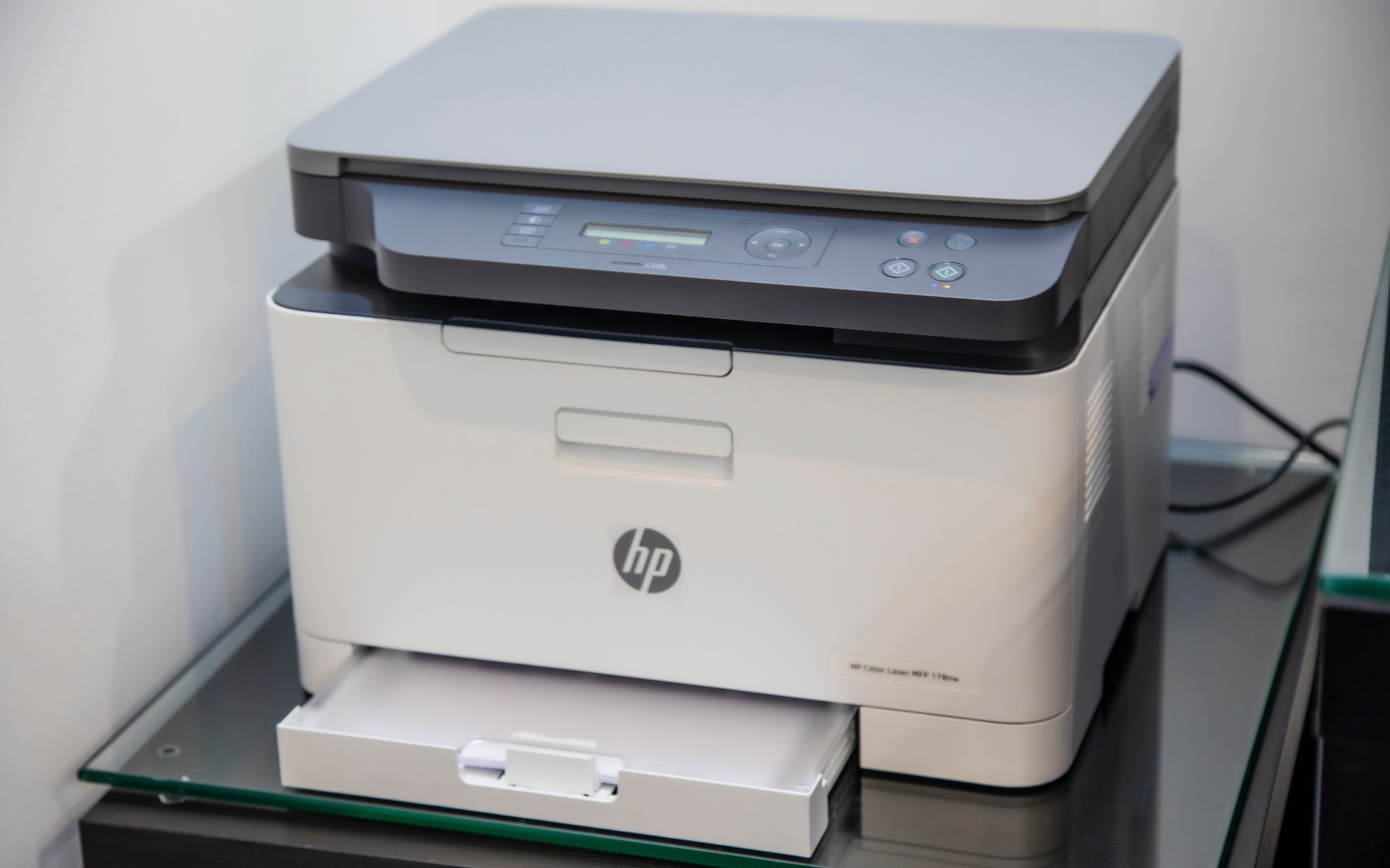 Stampante multifunzione senza inchiostro impedisce l'uso dello scanner