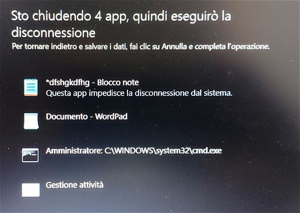 Chiudere tutti i programmi Windows