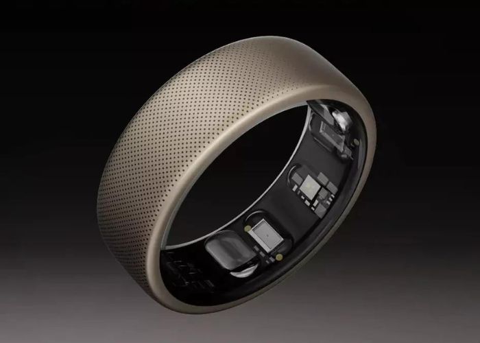 Amazfit batte Samsung sul tempo, arriva il nuovo anello smart Helio Ring