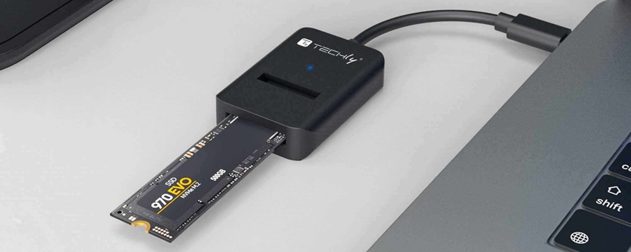 Staffa Universale In Metallo Per Adattare Hard Disk SSD O HDD Da 2.5" A 3.5" – Kit Completo Con Viti