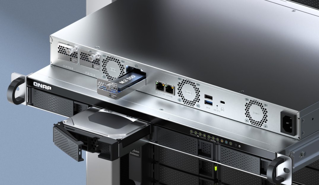 NAS QNAP TS-h765eU