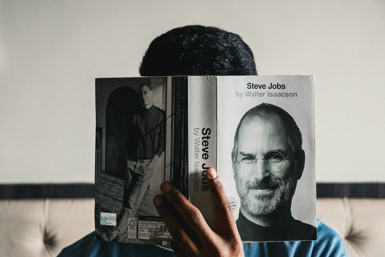 Quando Steve Jobs scrisse che l’inoltro automatico delle email era una “grande idea”