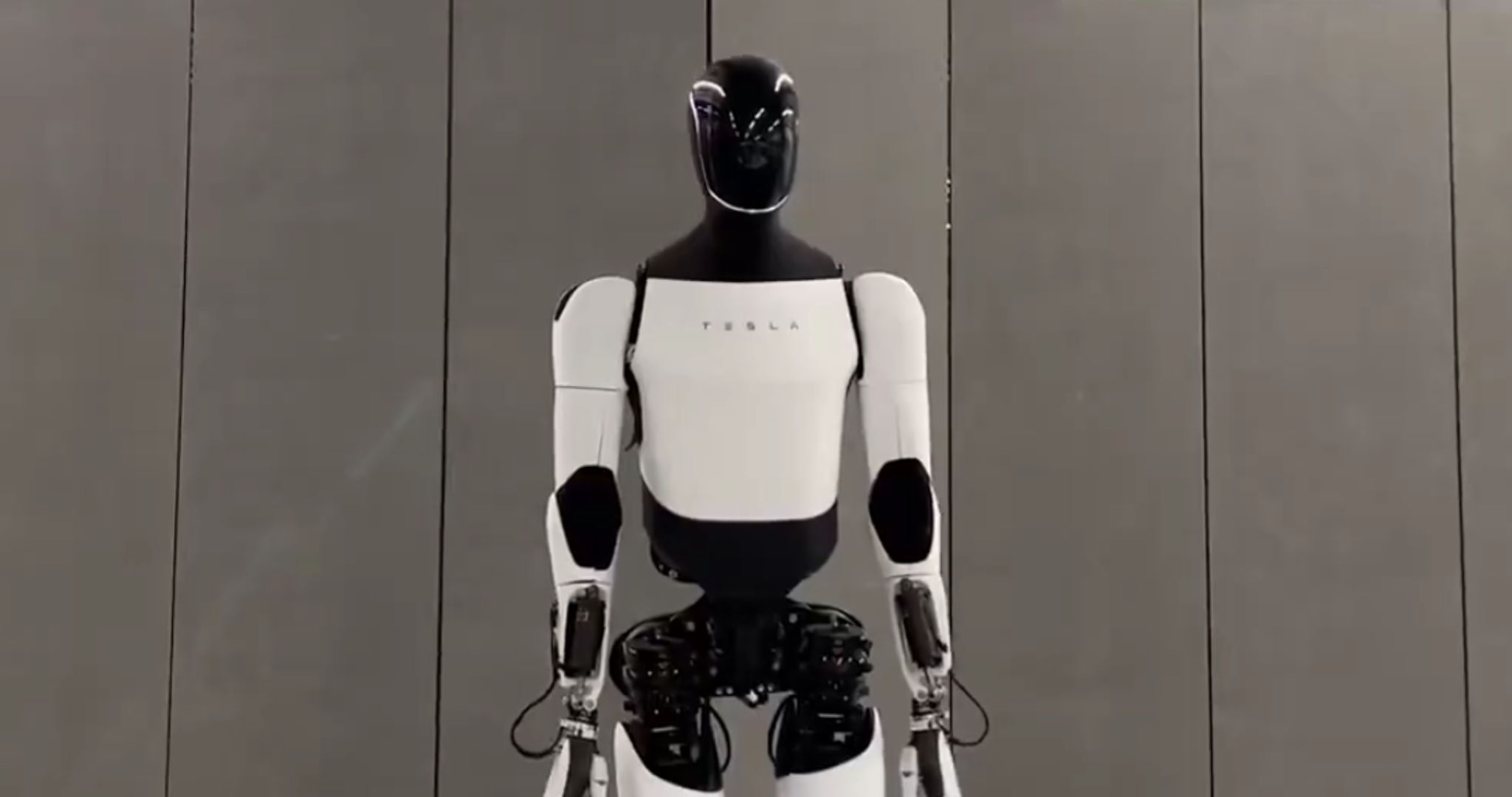 Tesla Optimus: il robot umanoide balla e stupisce