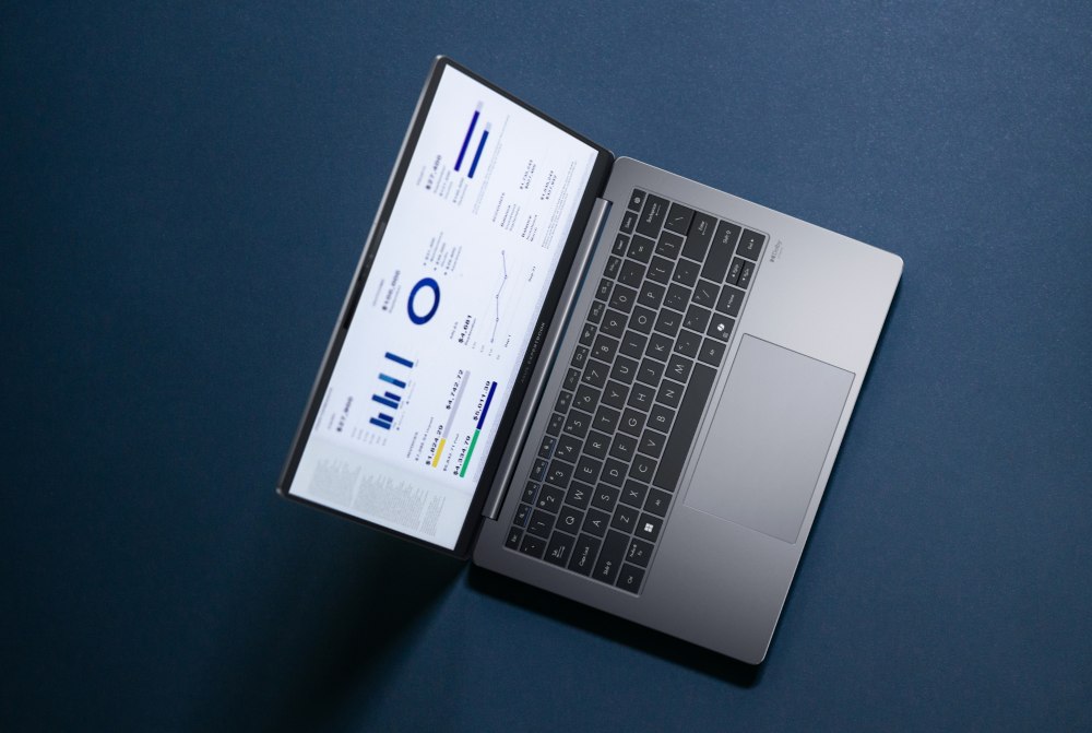 ASUS ExpertBook P5, vista dall'alto
