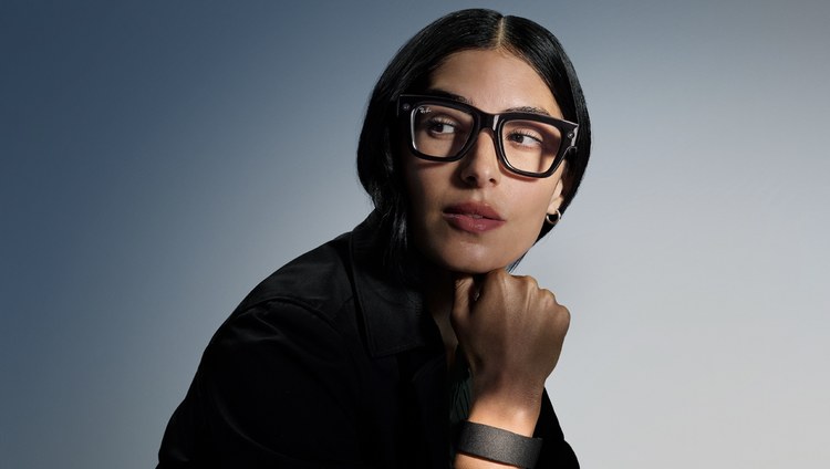 Occhiali smart AI Ray-Ban Display 2025