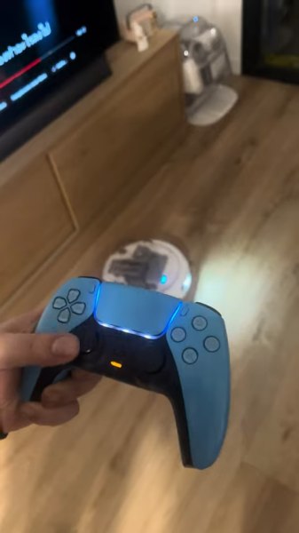 Controllare aspirapolvere con controller PlayStation