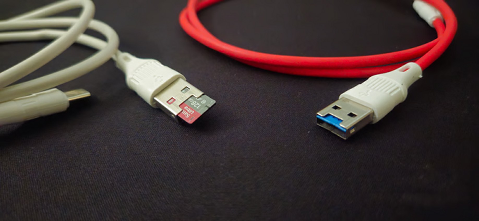 Questo cavo USB nasconde un chip WiFi dentro il connettore: cos’è Hacknect