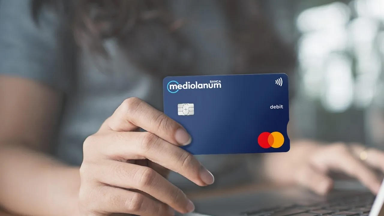 banca mediolanum carta di debito