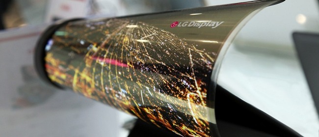 LG presenta un OLED ripiegabile ed il SUPER UHD 8K