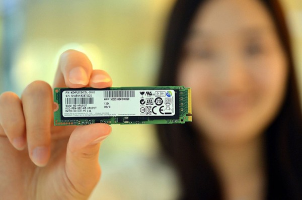Samsung, arrivano gli SSD SM961 M.2: fino a 3200 MB/s