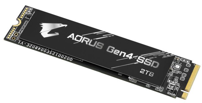 Gigabyte presenta gli SSD AORUS PCIe 4.0 senza dissipatore ingombrante