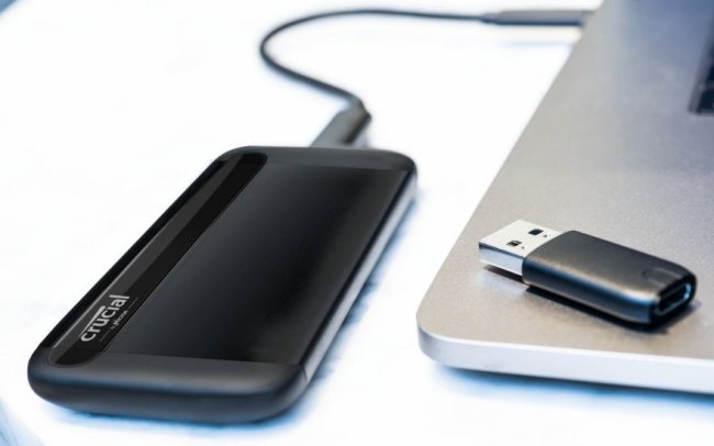 SSD Crucial X8 portatile: unità esterna USB 3.2 Gen 2 compatta e veloce