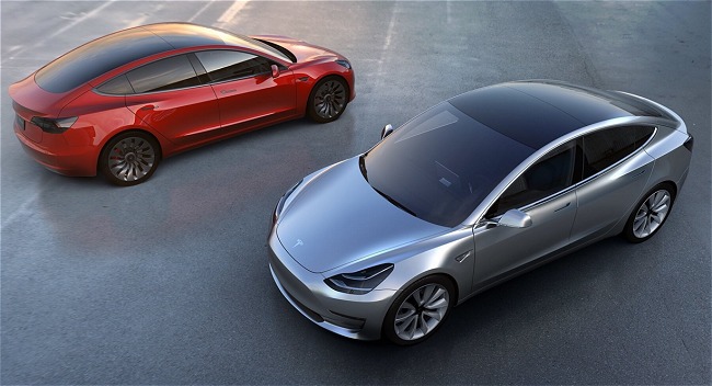 Tesla presenta Model 3, 346 km di autonomia a 35.000$