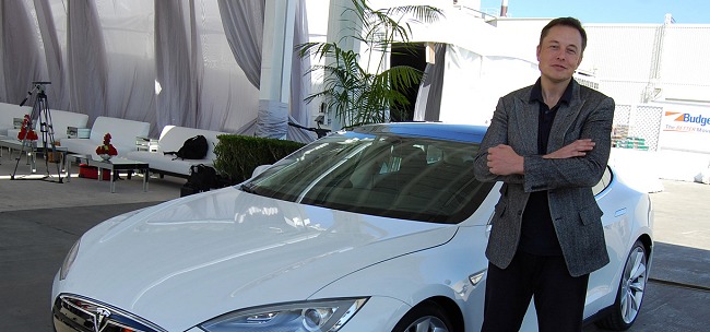 Elon Musk (Tesla) critica Apple ed i suoi prodotti