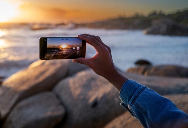 ASUS Zenfone 9, nuovo smartphone potente ma compatto