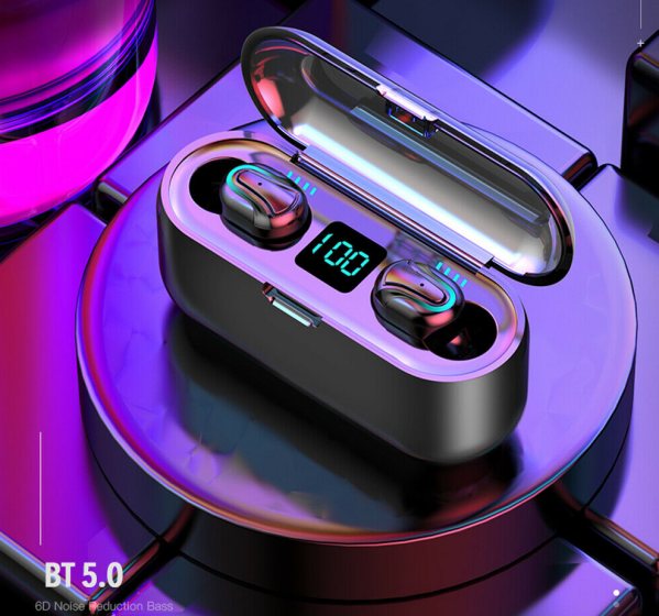 Auricolari Bluetooth 5.0 TWS HiFi con stazione di ricarica in offerta su eBay