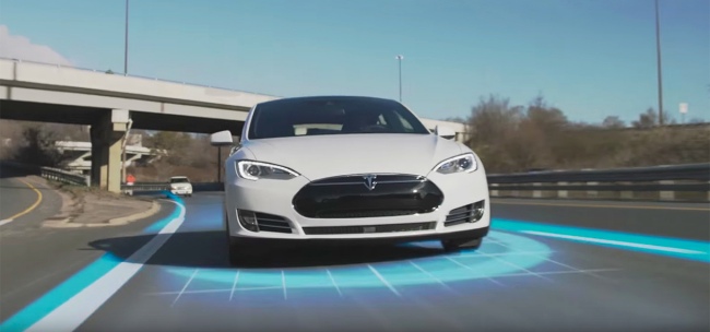 L'autopilota di Tesla non ha causato incidenti