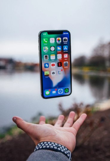 Apple FaceTime si trasforma in una cimice: possibile spiare audio ambientale e ricevere flussi video