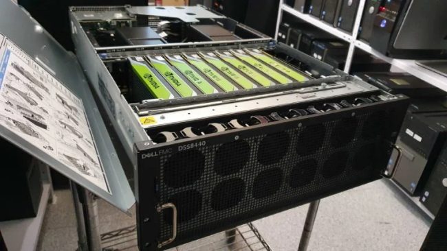 Craccare reti WiFi con un semplice trucco: l'esperienza di CyberArk Labs