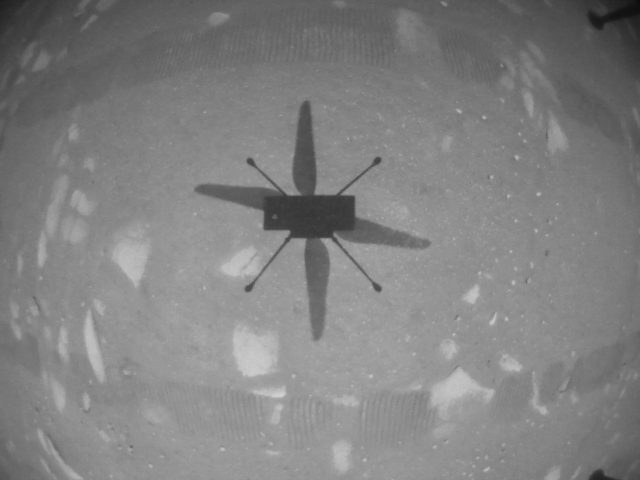 Come funziona il drone Ingenuity in volo su Marte. Anche Qualcomm festeggia