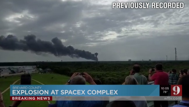 SpaceX, esplode un satellite per la banda larga