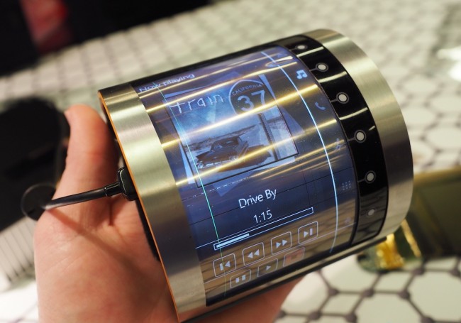 Ecco il bracciale con schermo OLCD flessibile