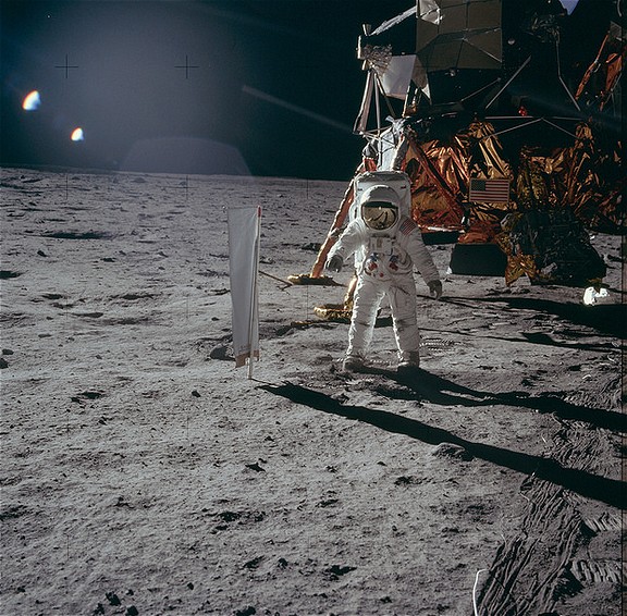Missioni Apollo, la NASA pubblica le foto originali
