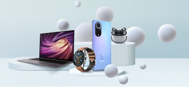 Huawei regala smartphone, smartwatch e notebook: l'iniziativa