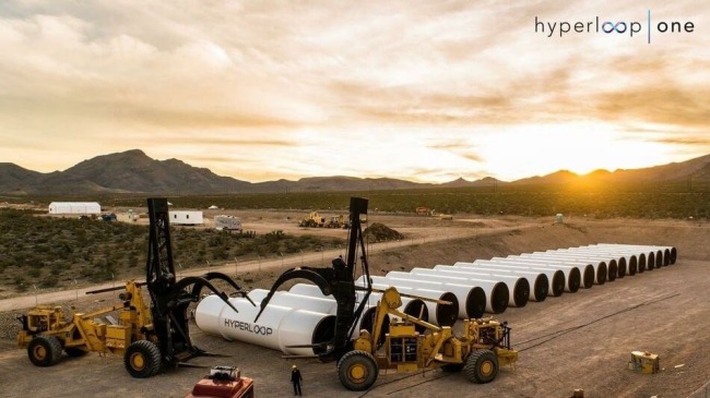 Elon Musk e Hyperloop, trasporti ad altissima velocità