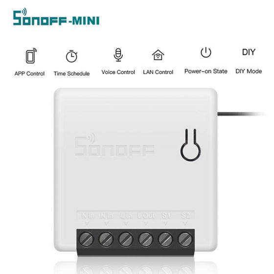 Interruttore smart Sonoff a due vie, per accendere e spegnere le luci a distanza
