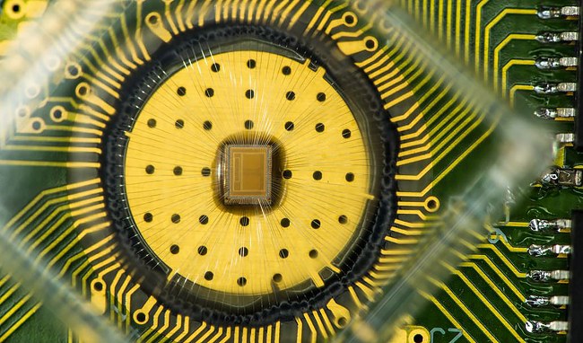 IBM, una memoria ottica permette di salvare 3 bit