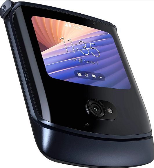 Motorola Razr 5G, smartphone pieghevole innovativo per davvero