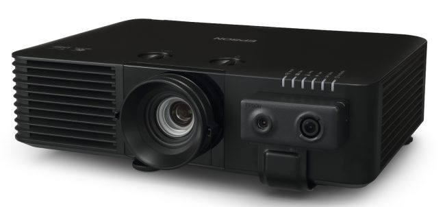 Proiettori Epson 4K per creare schermi di grandi dimensioni, utilizzabili senza PC e impilabili