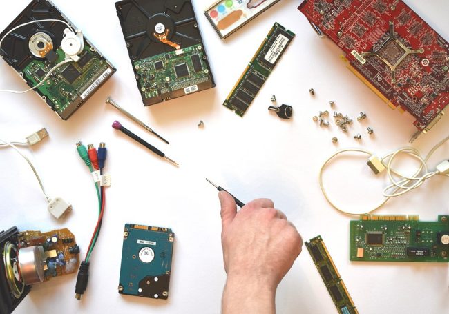 Diritto alla riparazione: l'Europa si mobilita perché i dispositivi elettronici durino di più