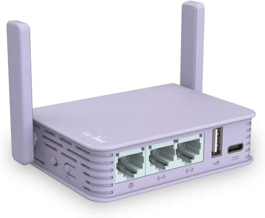 Router WiFi che diventa hotspot e supporta sia OpenVPN che WireGuard