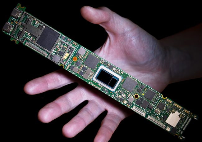 Intel annuncia l'arrivo di Thunderbolt 4: fino a 80 Gbps. In arrivo anche le CPU Tiger Lake