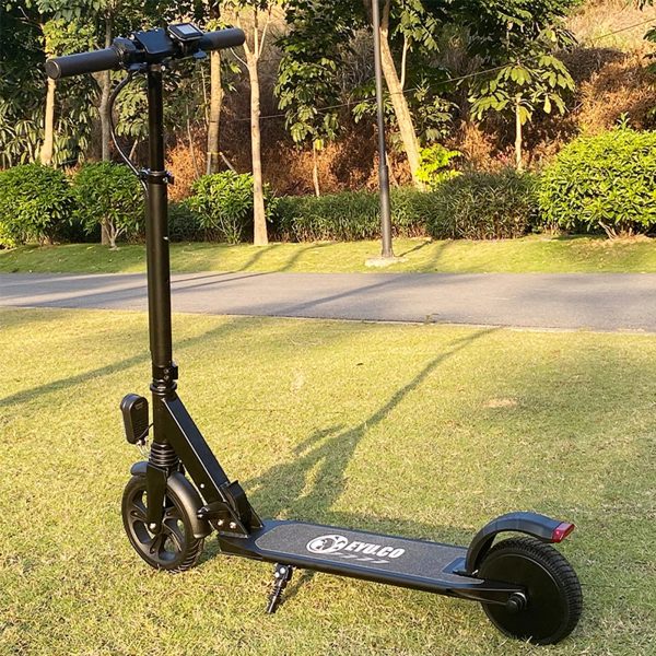 Scooter elettrico pieghevole in offerta speciale: EYU E9SM 200W. Caratteristiche e promozione