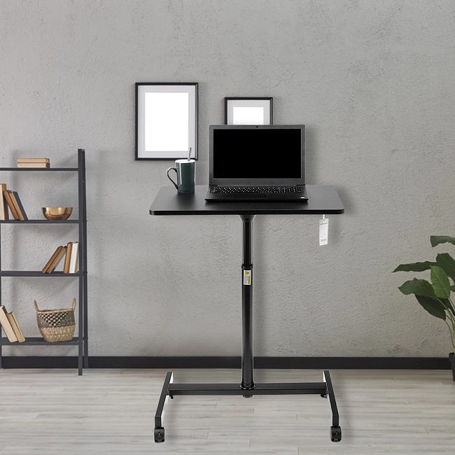 Supporti e scrivanie per PC portatili: in promozione per tutto il mese