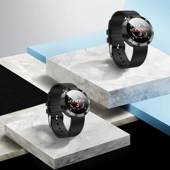 Smartband OUKITEL W5 per sportivi e non: in offerta a circa 20 euro
