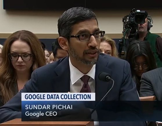 Il CEO di Google, Sundar Pichai, risponde alle domande del Congresso USA