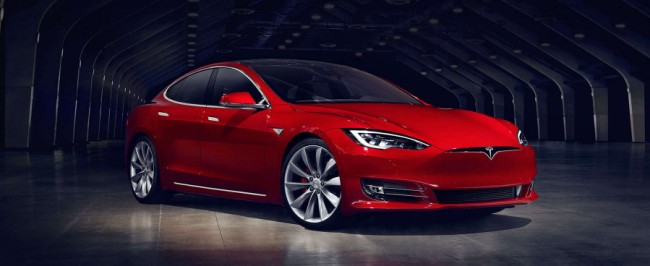 Incidente fatale su una Tesla Model S con autopilota