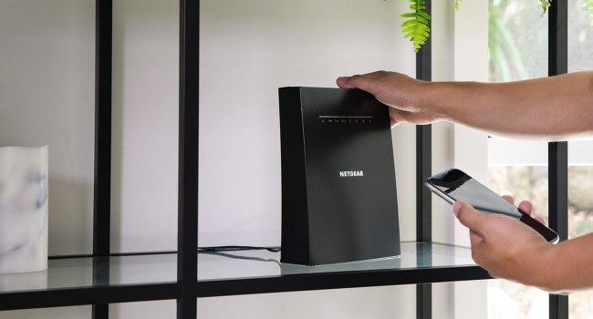 Dispositivi WiFi mesh compatibili con tutti i router: i nuovi extender Netgear
